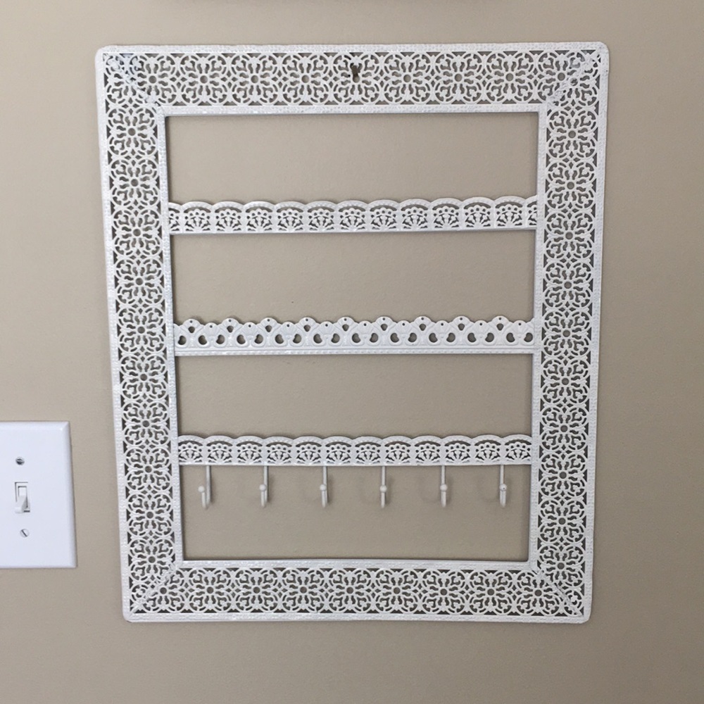 Jewelry holder